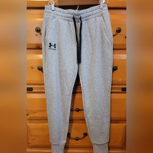 NWT Under Armour fleece joggers